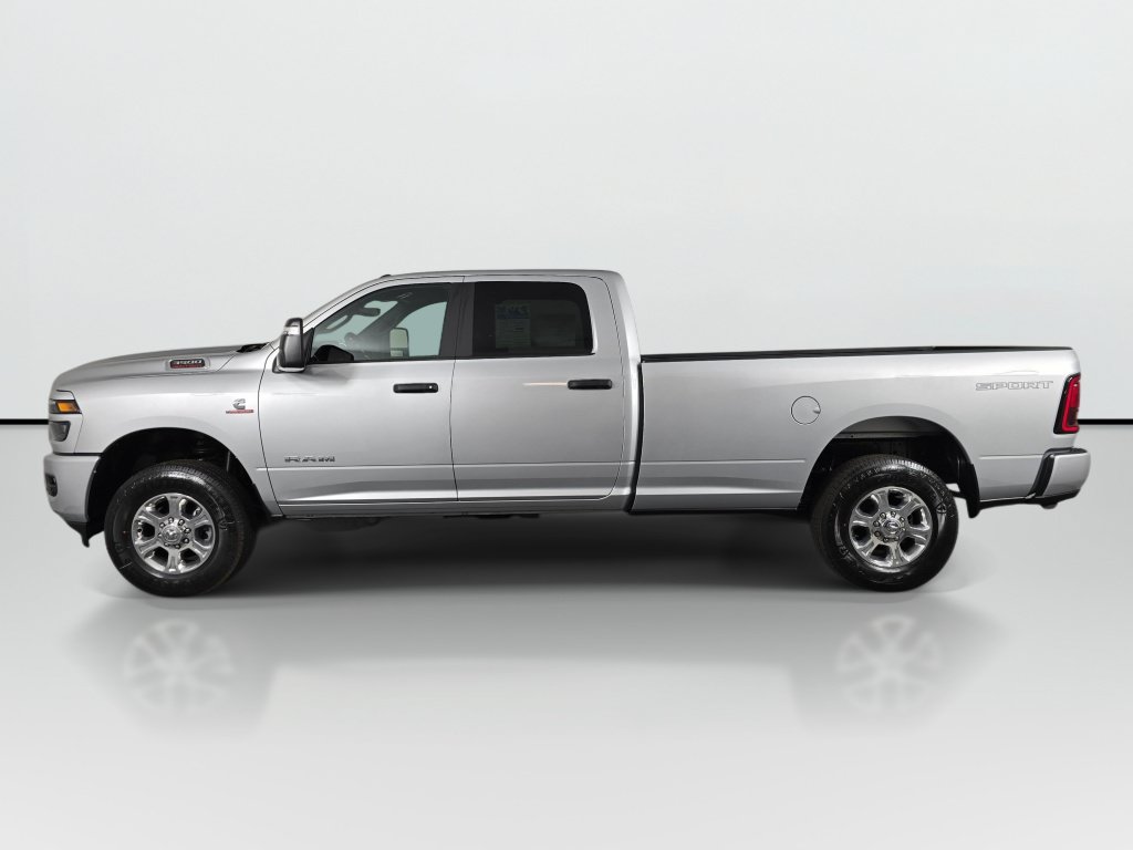 New 2026 RAM 3500 Big Horn AWD/4WD image 7