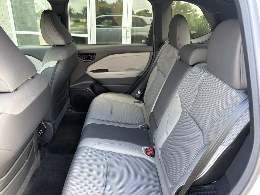 New 2026 Subaru Forester Premium AWD/4WD image 8