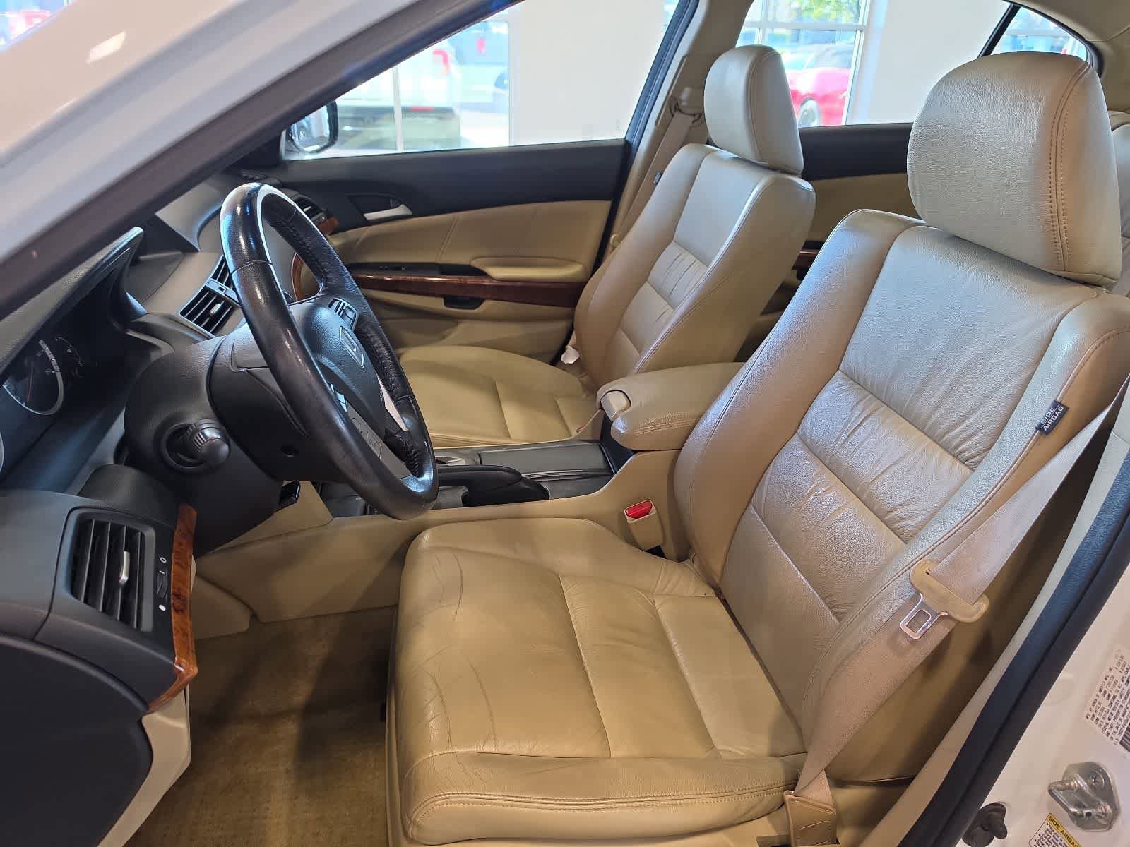 Used 2011 Honda Accord EX-L image 16