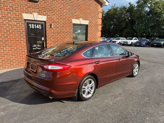 Used 2016 Ford Fusion Titanium FWD image 5