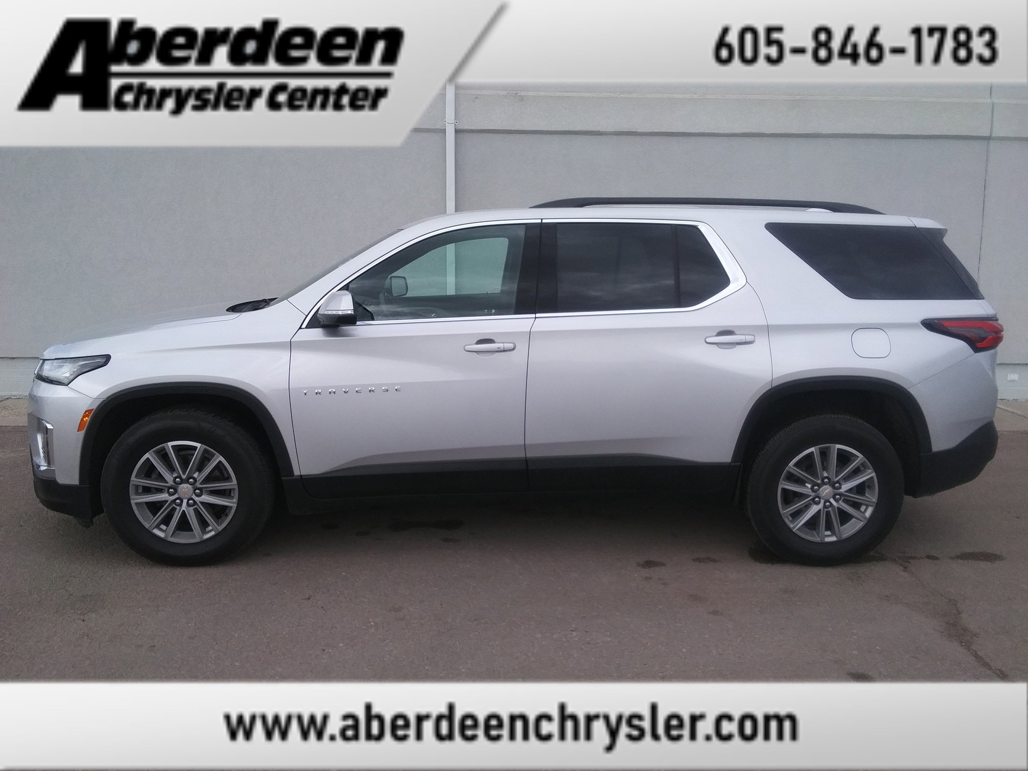 Used 2022 Chevrolet Traverse LT