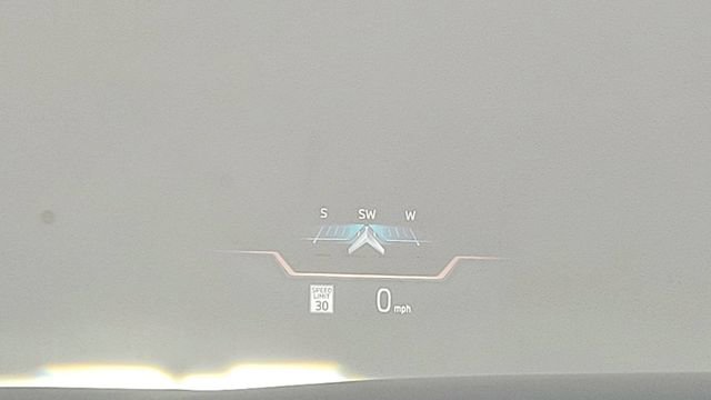 Used 2024 BMW 740i xDrive w/ Premium Package image 44