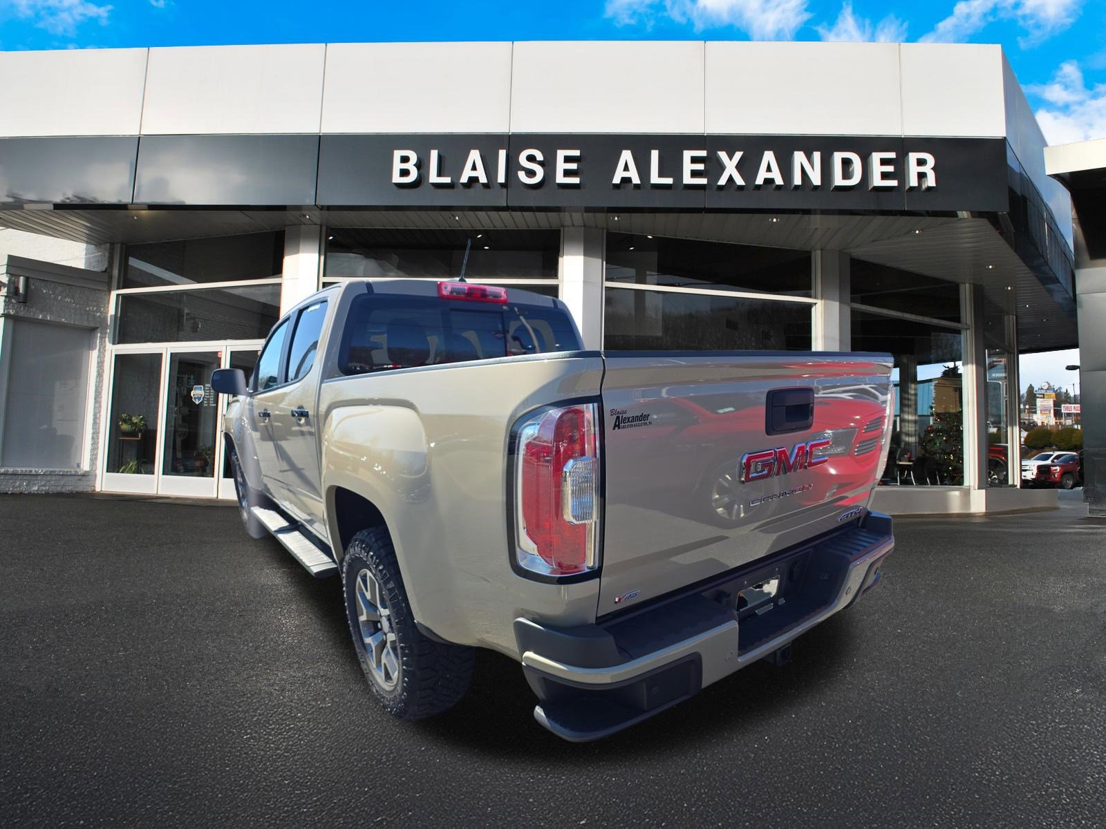 Used 2022 GMC Canyon AT4 image 6