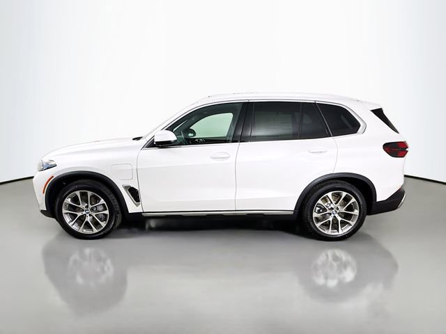 Used 2026 BMW X5 xDrive50e AWD/4WD image 4