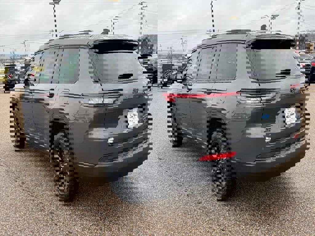 New 2025 Jeep Grand Cherokee L Limited w/ Luxury Tech Group II image 4