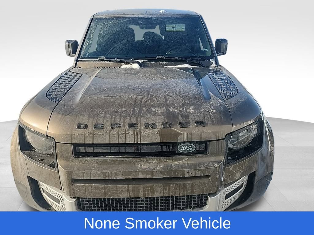 Used 2025 Land Rover Defender 110 S image 9