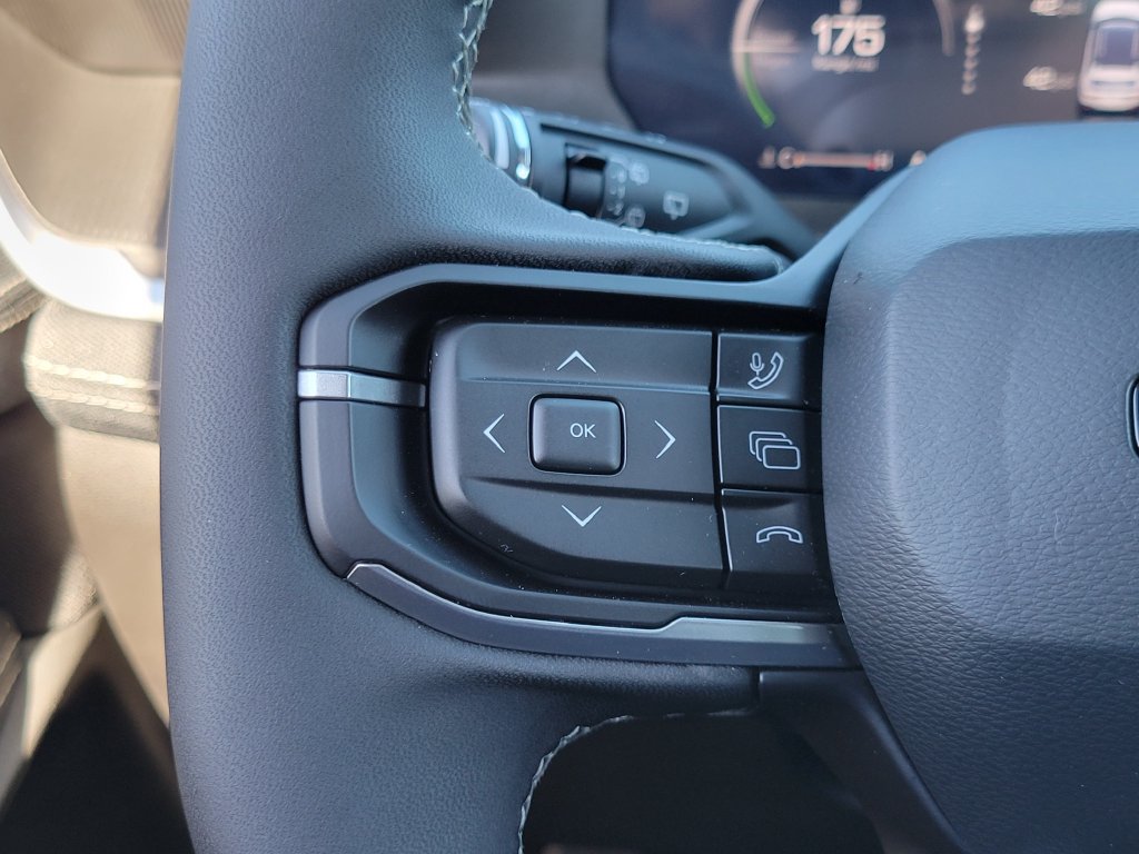 New 2027 Jeep Cherokee Laredo AWD/4WD image 5