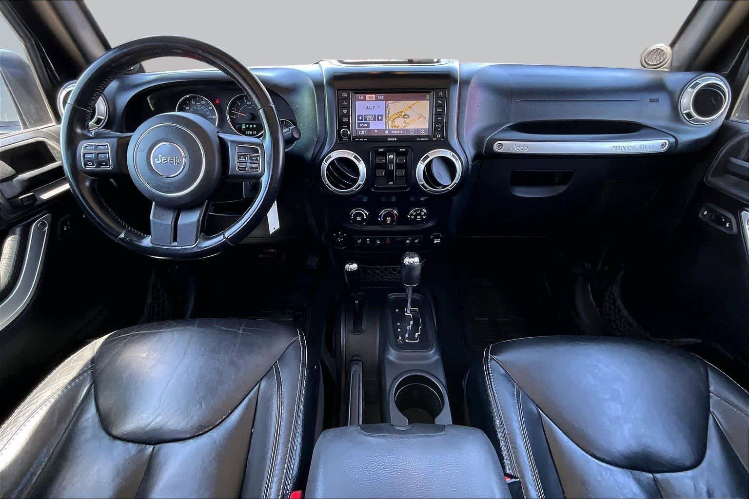 Used 2014 Jeep Wrangler Unlimited Rubicon w/ Connectivity Group AWD/4WD image 14