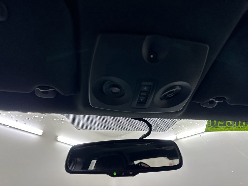 Used 2011 Chrysler 200 Limited image 41