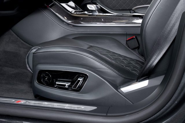 Used 2024 Audi S8 w/ S8 Comfort Plus Package image 23