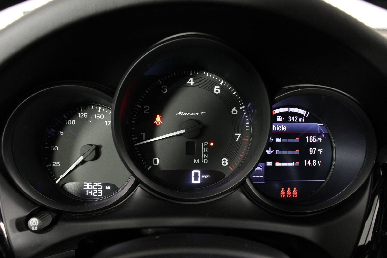 Certified 2025 Porsche Macan Turbo image 16