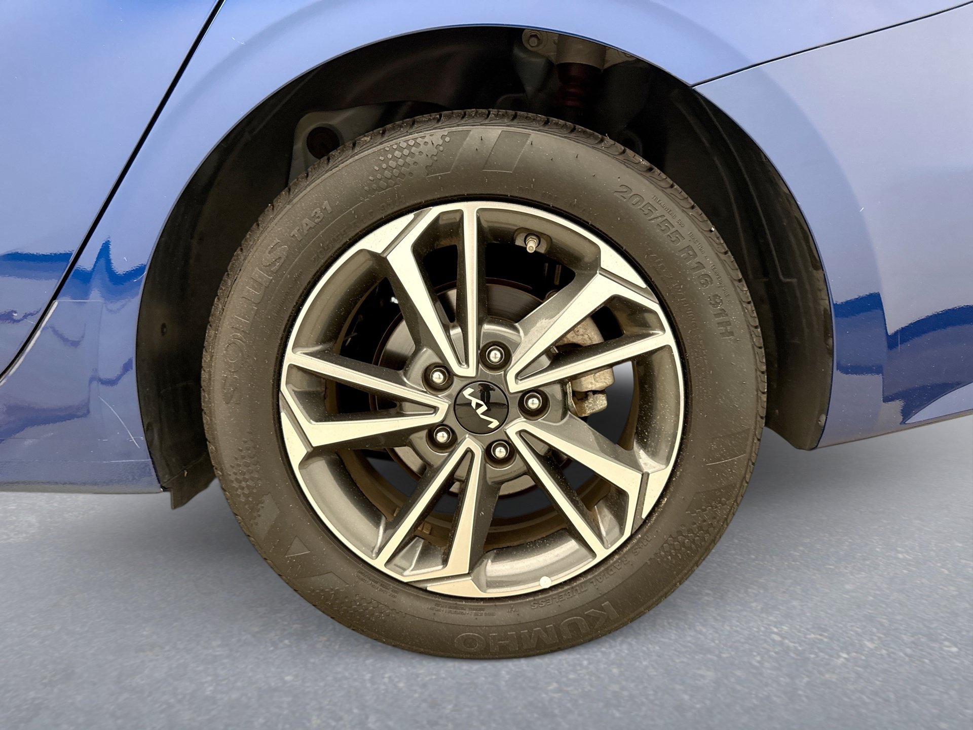 Used 2024 Kia Forte LXS FWD image 13