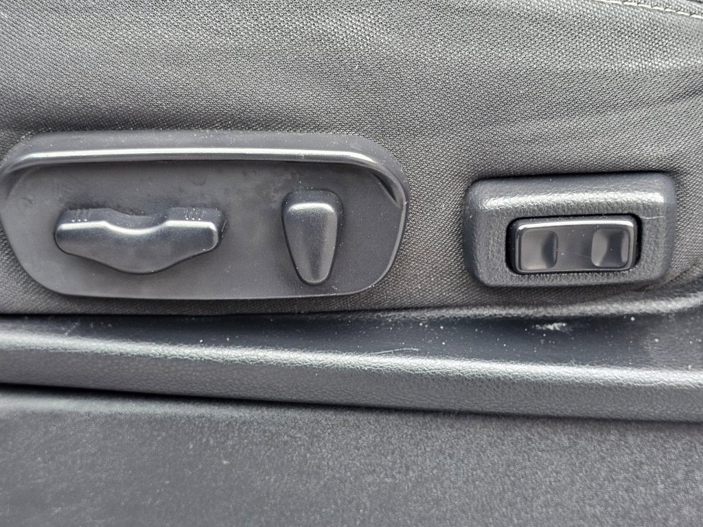 Used 2015 Nissan Titan PRO-4X image 30