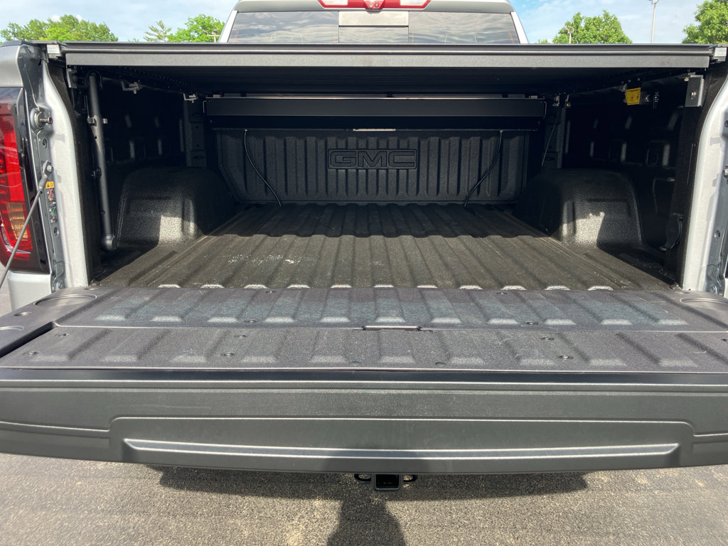 Used 2025 GMC Sierra 1500 AT4X AWD/4WD image 7