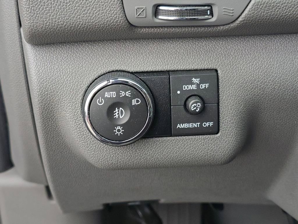 Used 2017 Chevrolet Traverse LT image 25