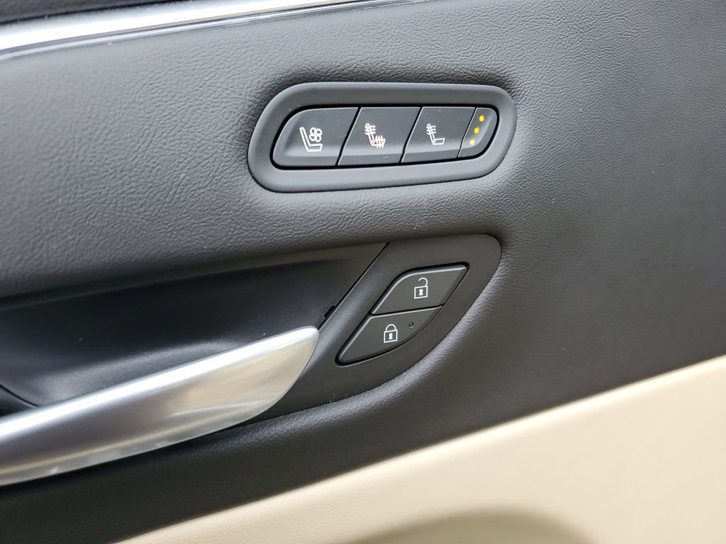 Certified 2024 Cadillac Escalade Premium Luxury w/ LPO, Floor Liner Package image 21