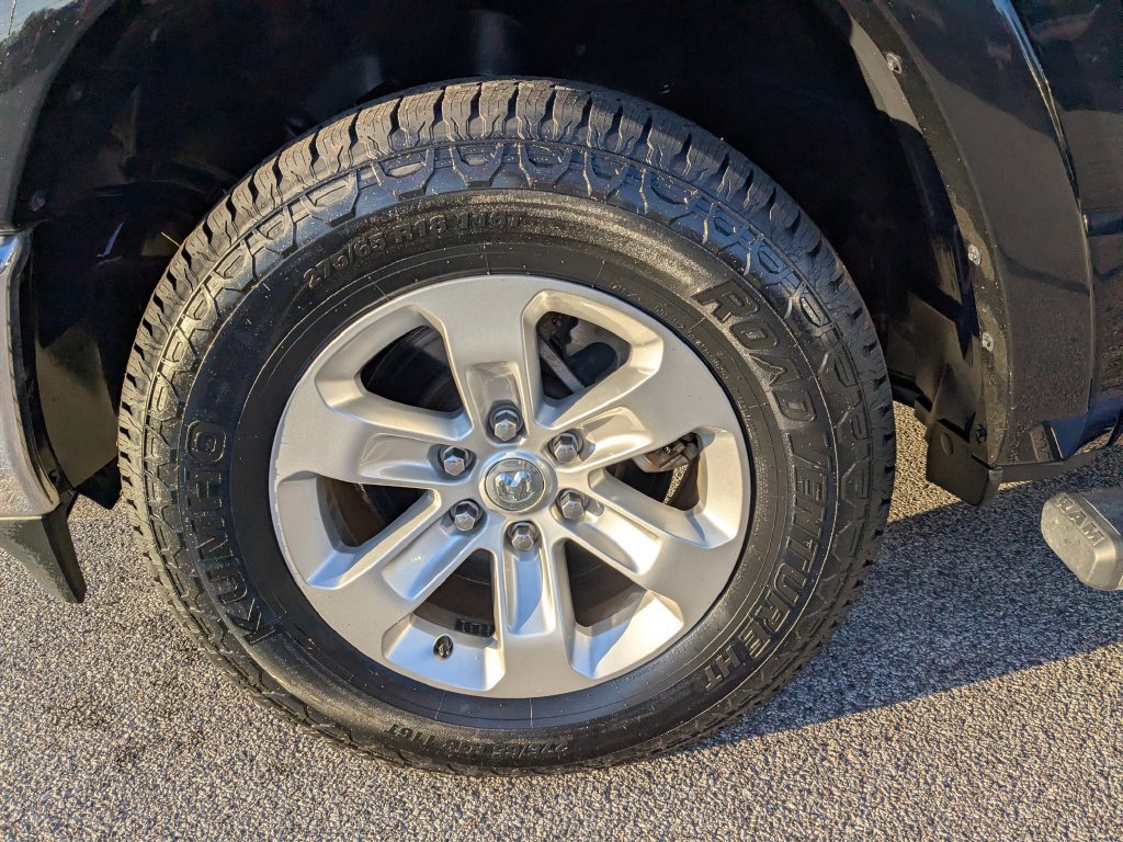 Used 2019 RAM 1500 Laramie AWD/4WD image 15