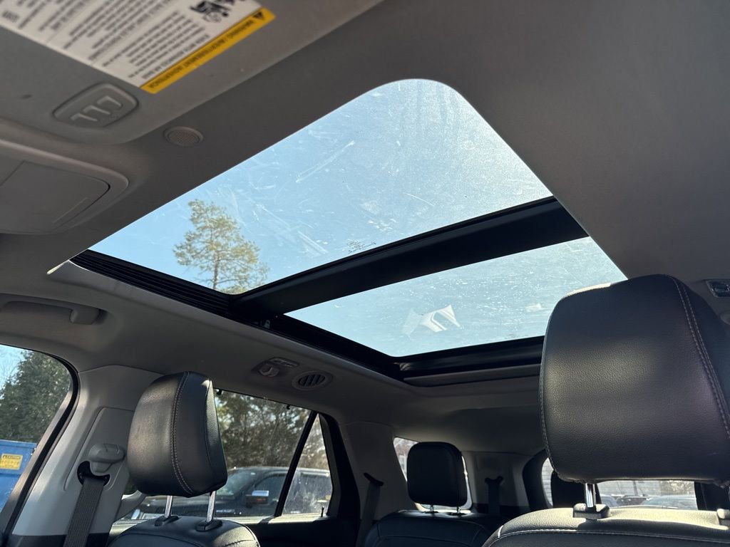 Used 2022 Ford Explorer Limited w/ Equipment Group 301A image 10