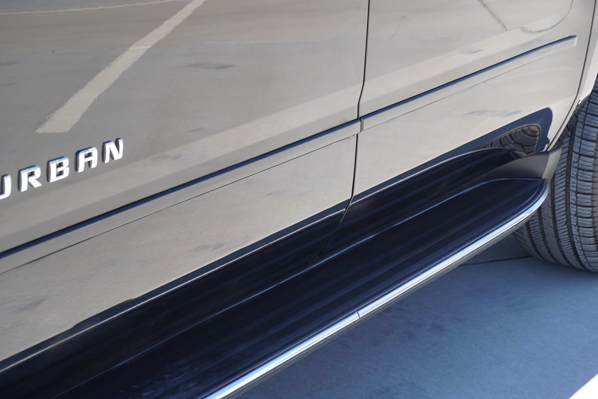 Used 2017 Chevrolet Suburban Premier AWD/4WD image 3