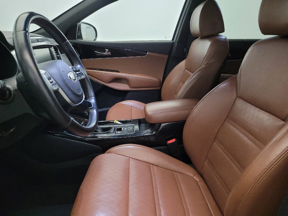 Used 2019 Kia Sorento SX image 17