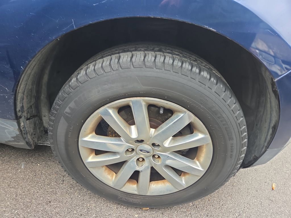 Used 2012 Ford Edge SEL FWD image 2