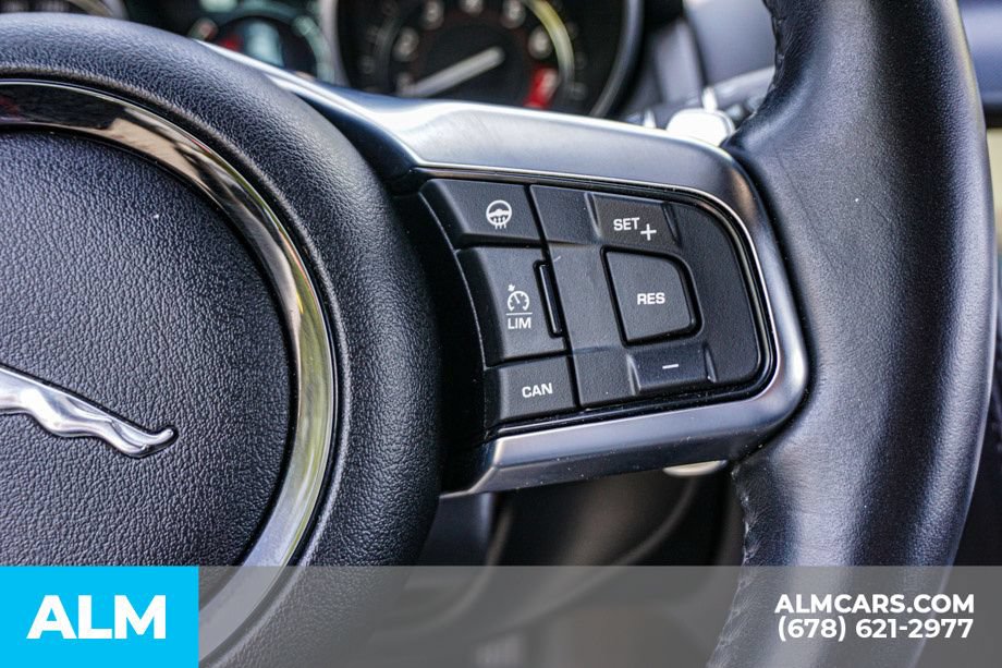 Used 2020 Jaguar F-TYPE R-Dynamic RWD image 34