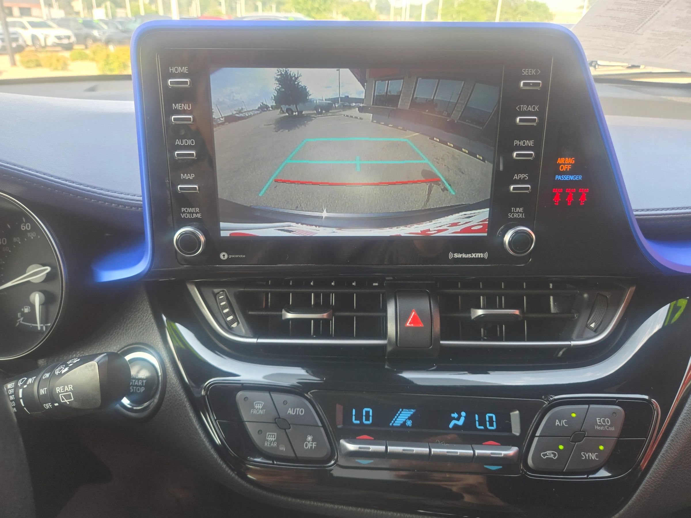 Used 2021 Toyota C-HR XLE FWD image 14