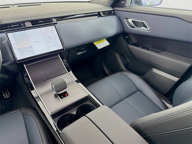 New 2026 Land Rover Range Rover Velar Dynamic SE image 26