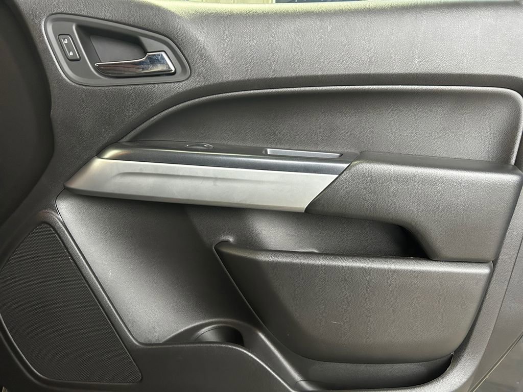 Used 2017 Chevrolet Colorado ZR2 image 25