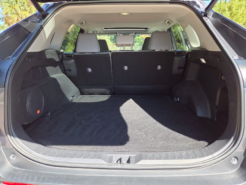 Certified 2023 Toyota RAV4 Limited FWD image 19