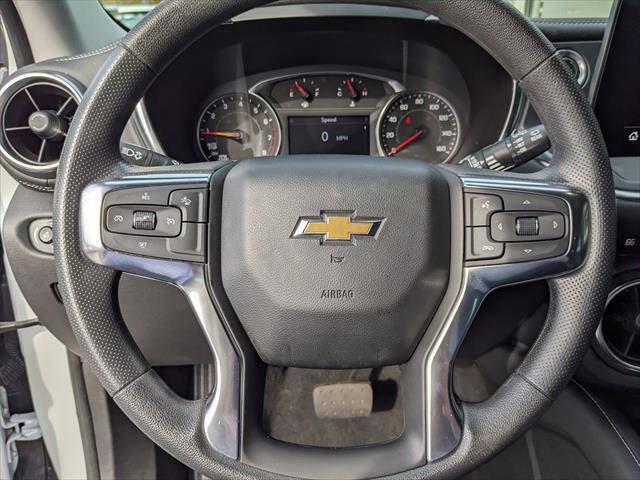 Used 2025 Chevrolet Blazer LT w/ Convenience Package FWD image 11