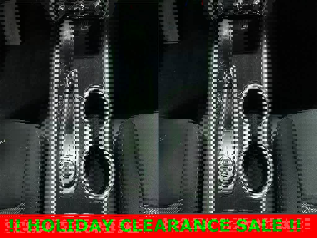 Used 2019 Nissan Pathfinder SV image 31