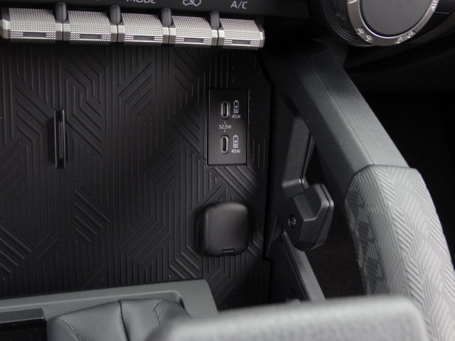 New 2026 Toyota 4Runner SR5 AWD/4WD image 23