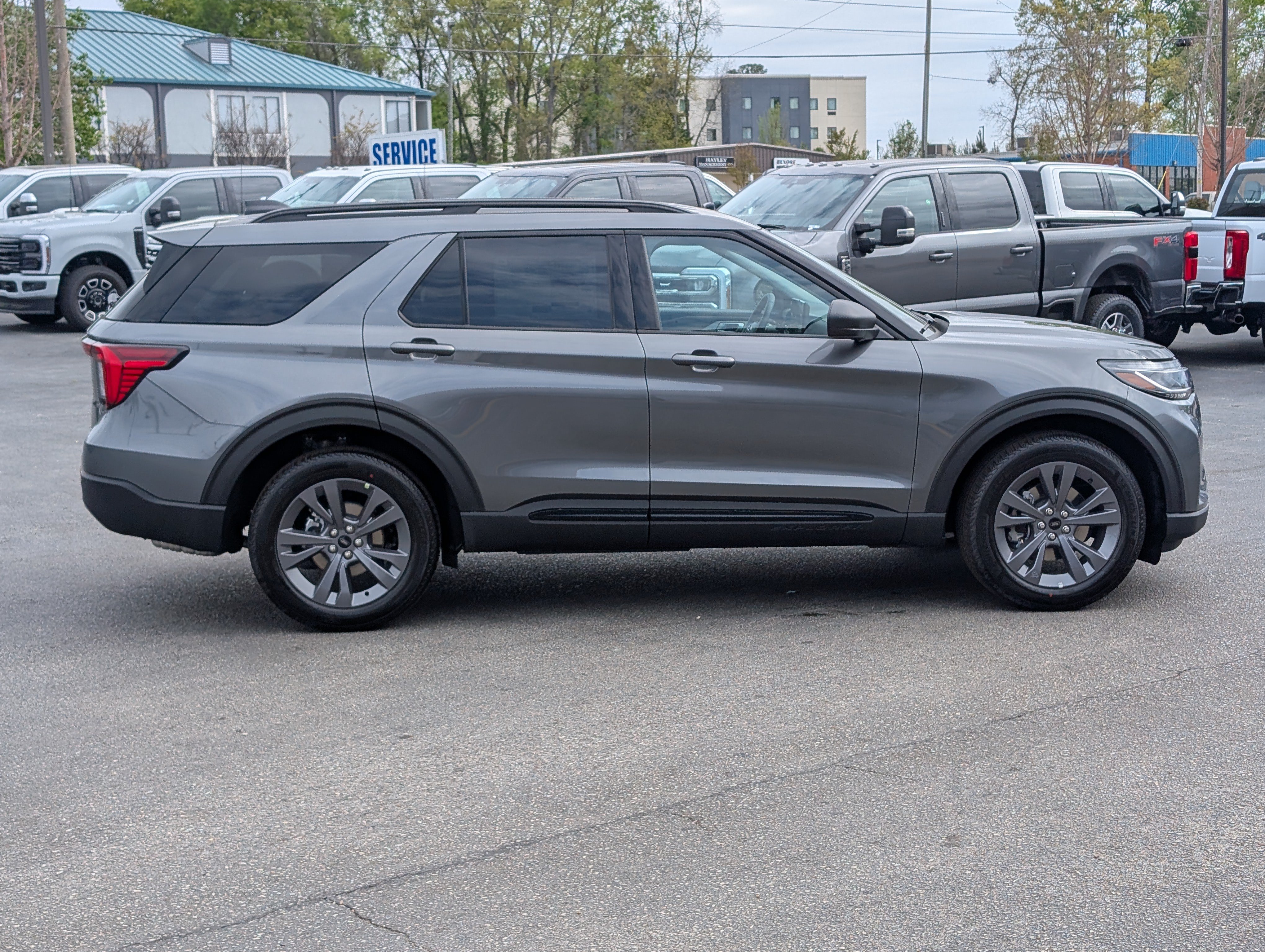 New 2026 Ford Explorer Active w/ Active Comfort Package AWD/4WD image 8