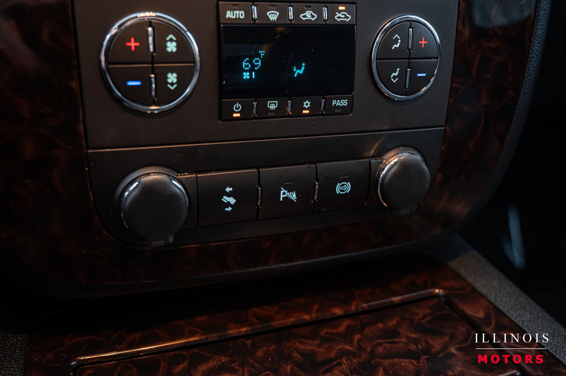 Used 2013 GMC Sierra 3500 Denali image 27