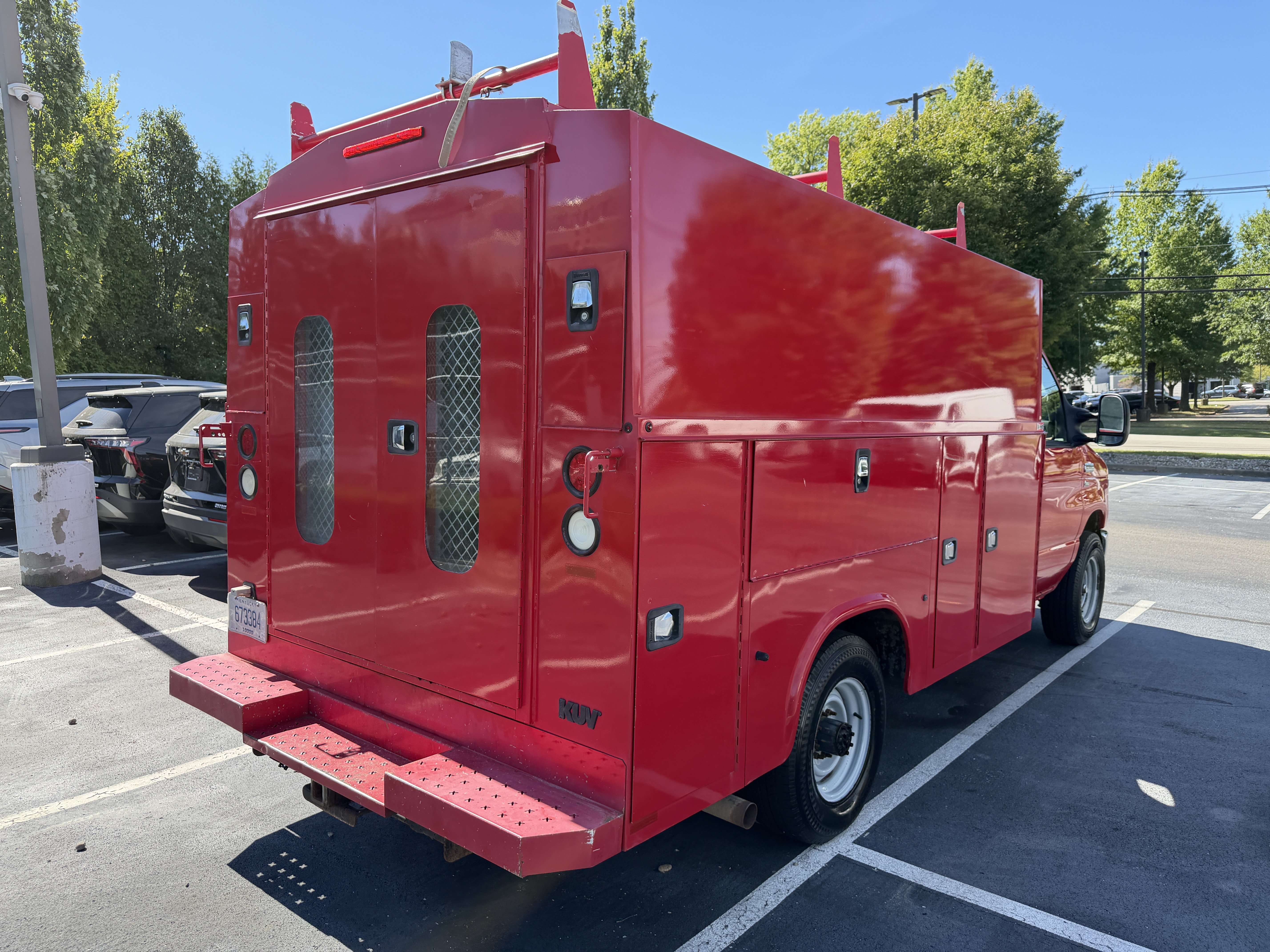 Used 2014 Ford E-350 and Econoline 350 Super Duty w/ Power Windows & Locks Group RWD image 7