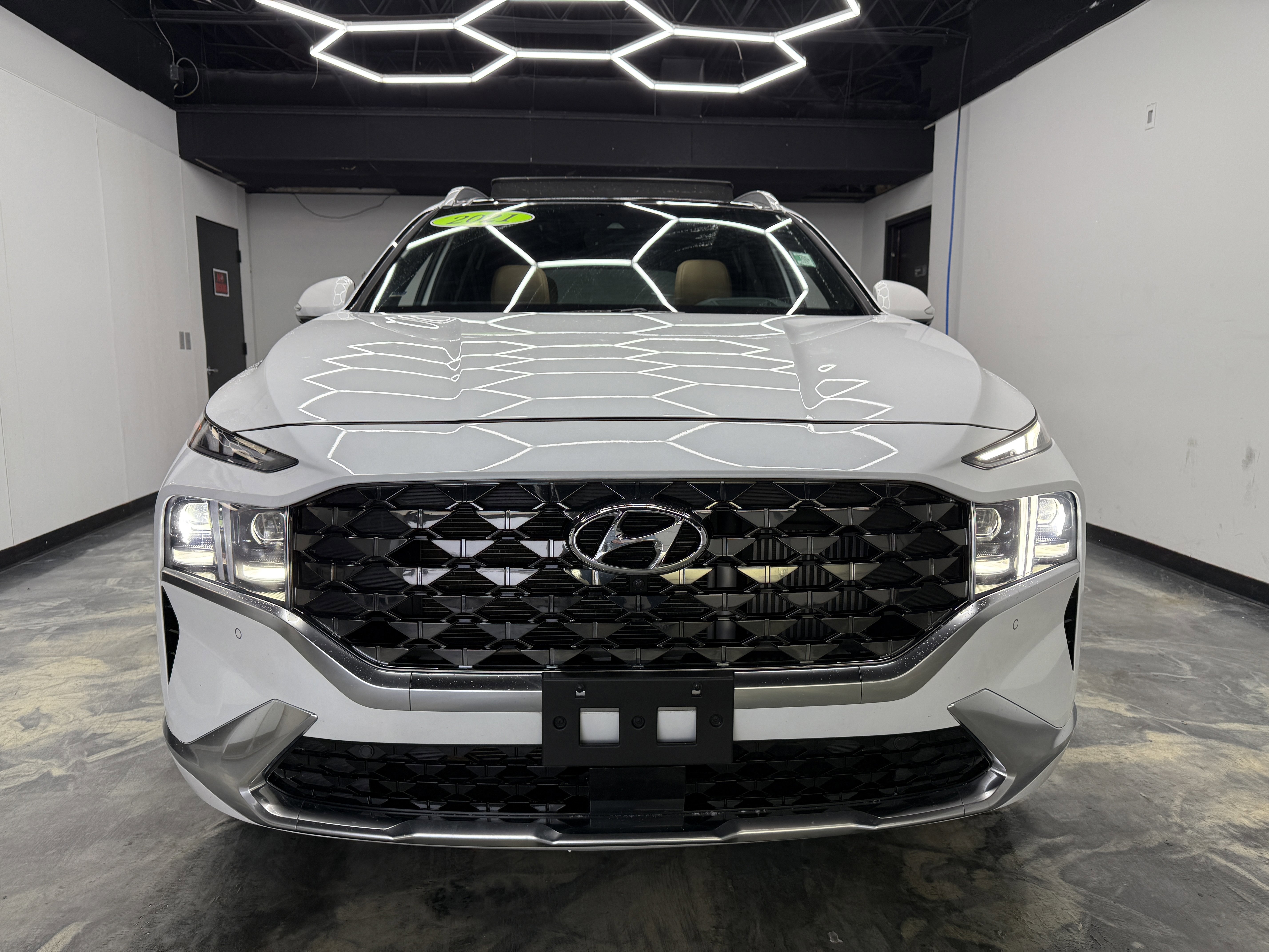 Used 2021 Hyundai Santa Fe Calligraphy image 8