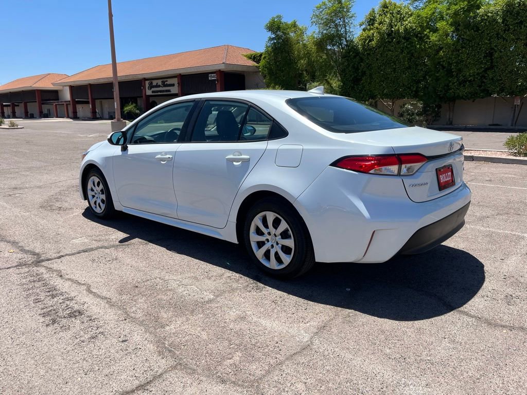 Used 2025 Toyota Corolla LE image 6