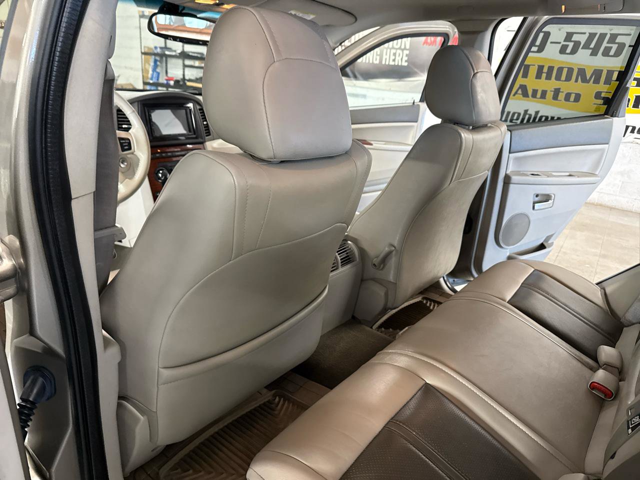 Used 2005 Jeep Grand Cherokee Limited AWD/4WD image 33