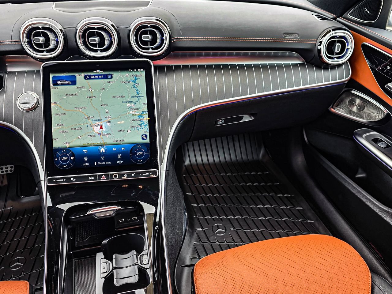 New 2026 Mercedes-Benz C 300 4MATIC Sedan image 18