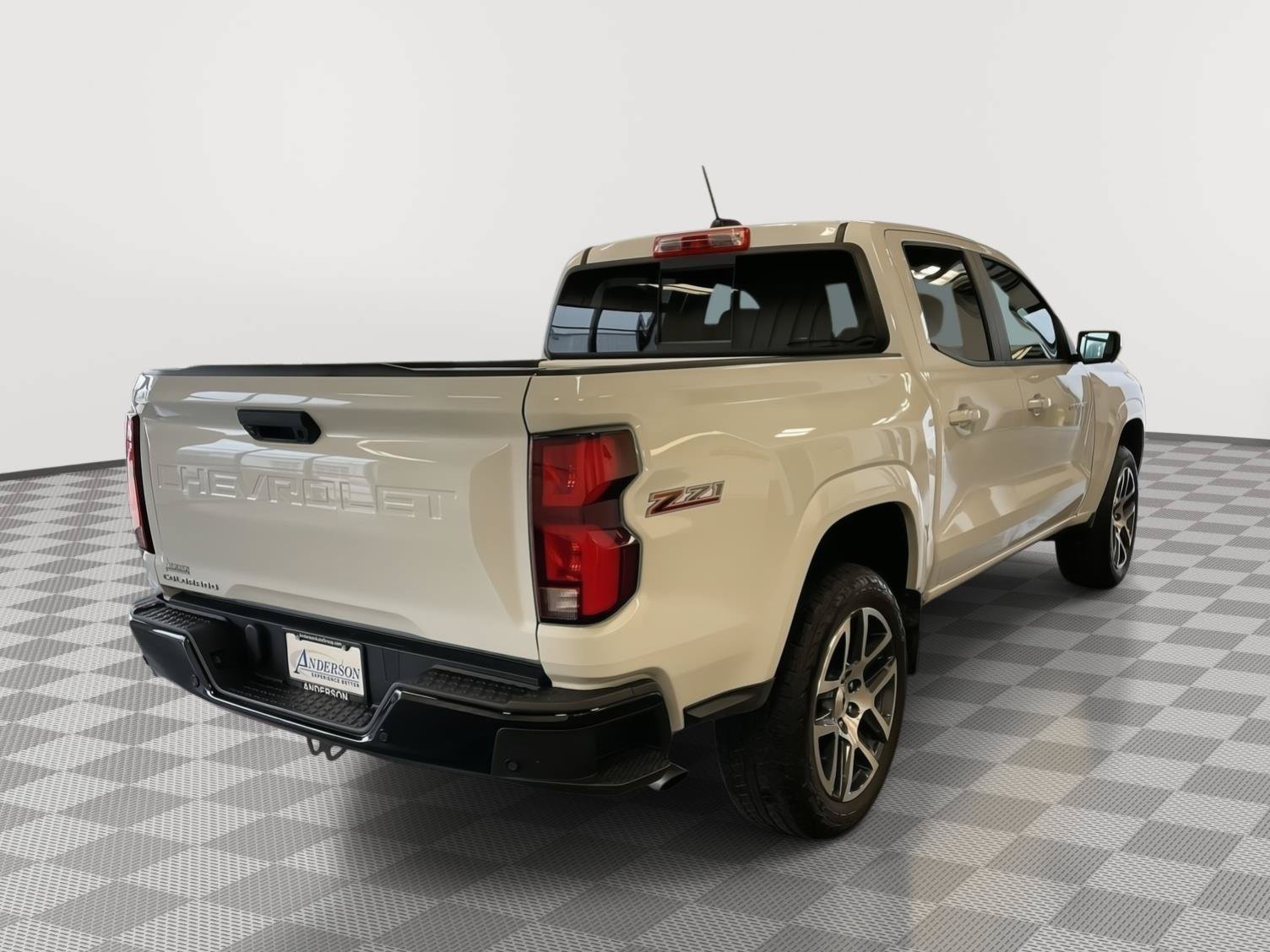 Used 2024 Chevrolet Colorado Z71 w/ Z71 Convenience Package 2 AWD/4WD image 6