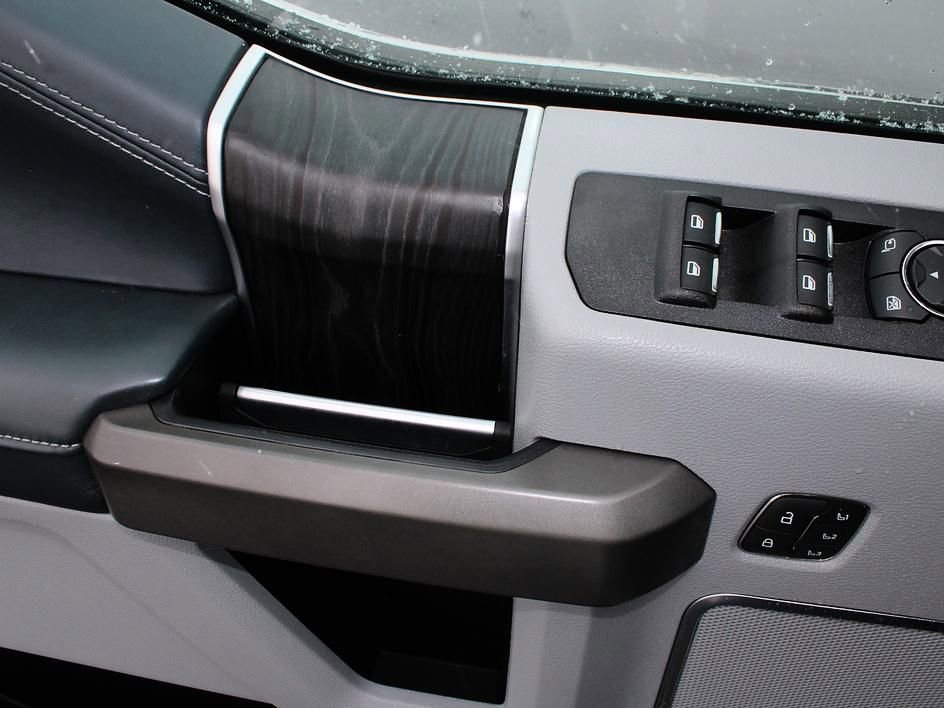 Used 2022 Ford F450 Limited w/ FX4 Off-Road Package image 32