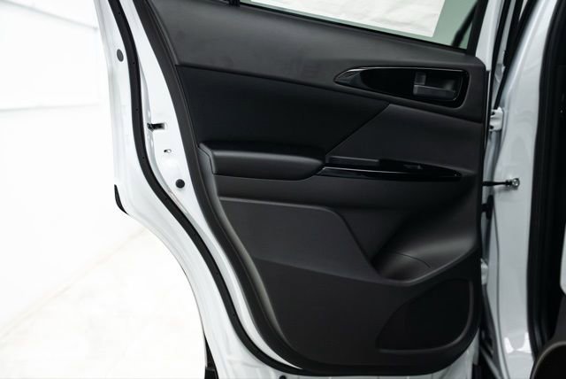 New 2026 Mitsubishi Eclipse Cross LE image 23