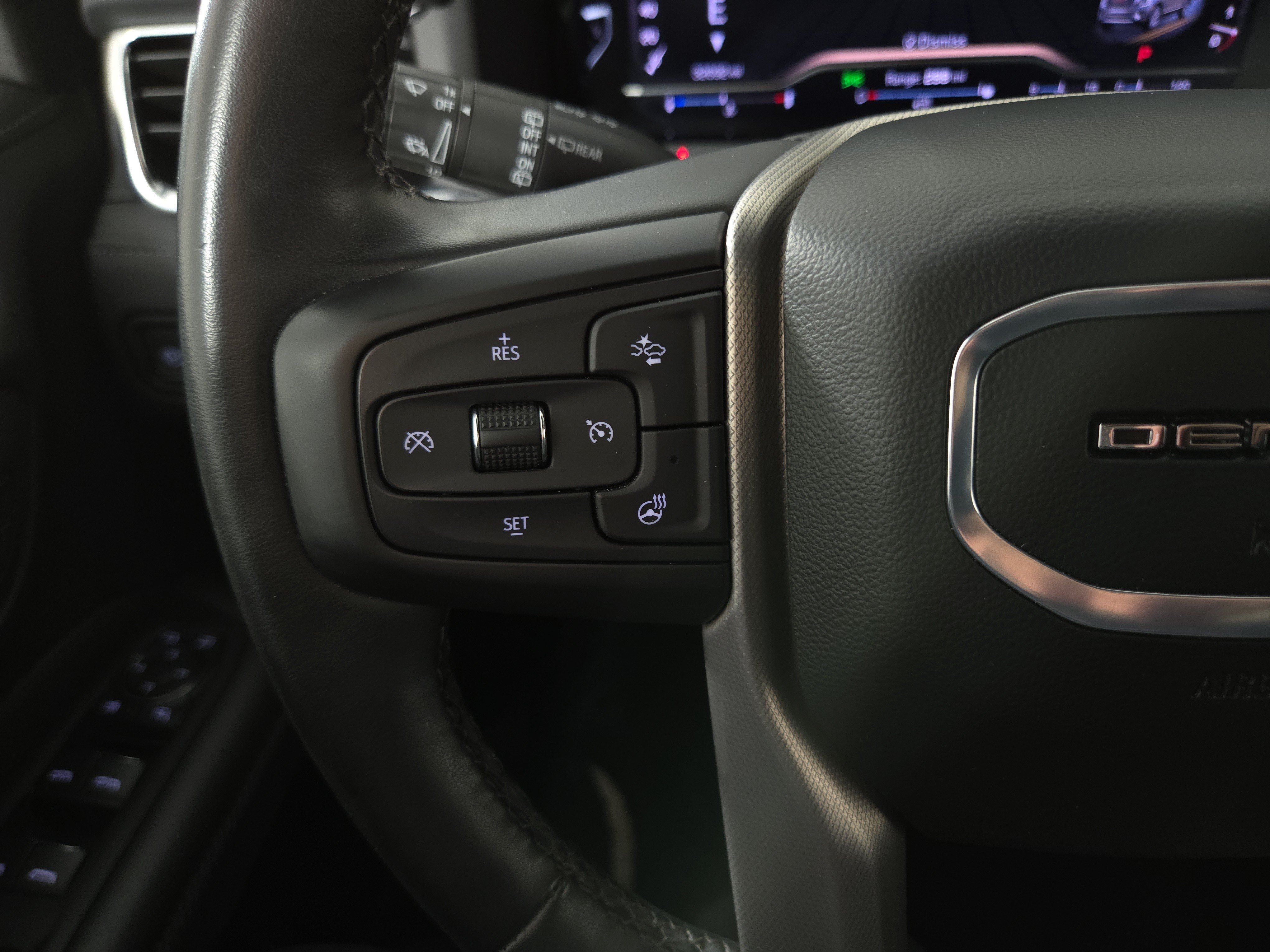 Used 2024 GMC Yukon Denali w/ Max Trailering Package AWD/4WD image 16