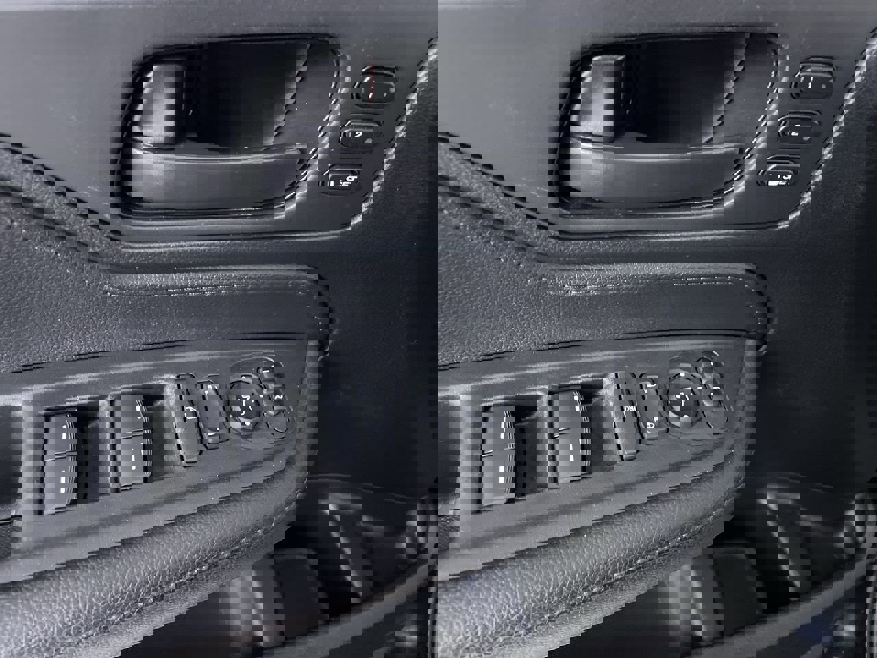 Used 2023 Honda Odyssey EX-L image 11