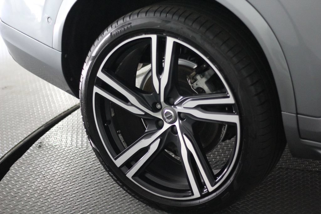 Used 2016 Volvo XC90 T6 R-Design w/ Protection Package Plus AWD/4WD image 64
