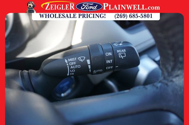 Used 2022 Toyota RAV4 XLE image 27