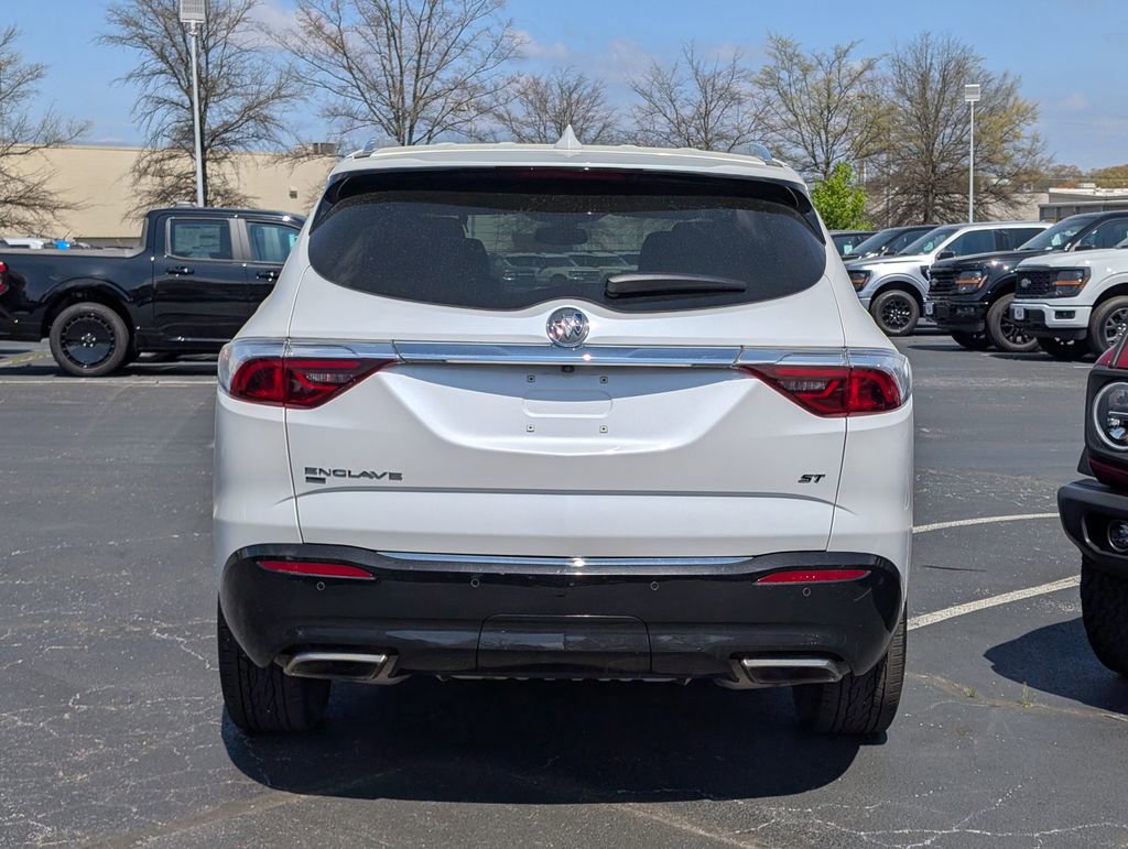 Used 2024 Buick Enclave Essence w/ Experience Buick Package image 6