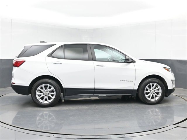 Used 2021 Chevrolet Equinox LS w/ LS Convenience Package image 3