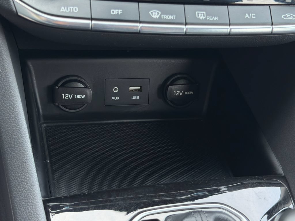 Used 2019 Hyundai Ioniq SEL FWD image 30